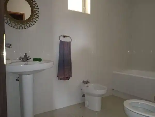 Bany de Casa o xalet en venda en Villarrabé amb Jardí privat