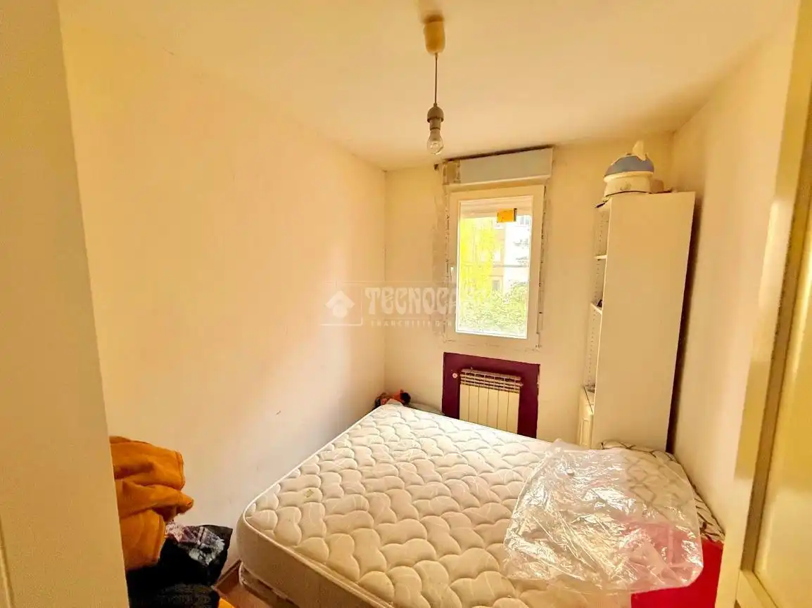 Habitación de Piso en venta en Madrid con Calefacción y Terraza