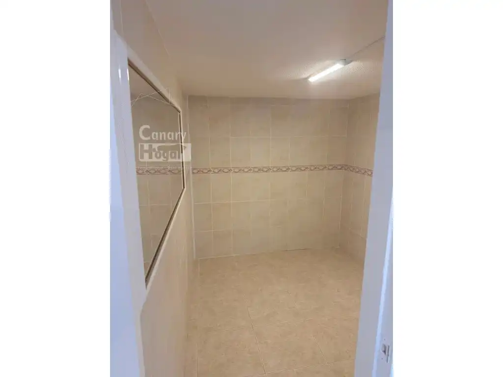 Local comercial en venda a Calle Mexico (Playa Americas), imagen 2