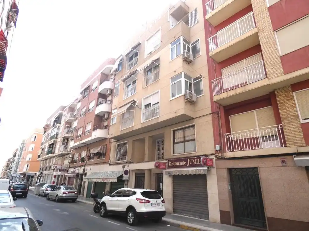 Exterior view of Flat for rent in Elche / Elx  with Air Conditioner, Parquet flooring and Storage room