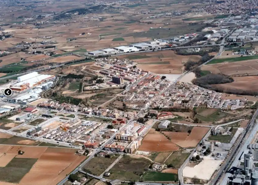 Außenansicht von Fabrikhallen zur Miete in Santa Margarida I Els Monjos