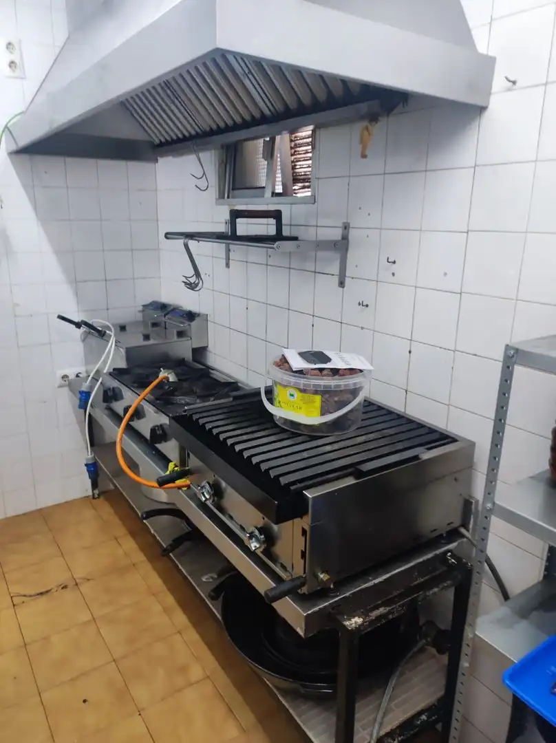 Local comercial en venda a JUAN RAMON JIMENEZ, imagen 2