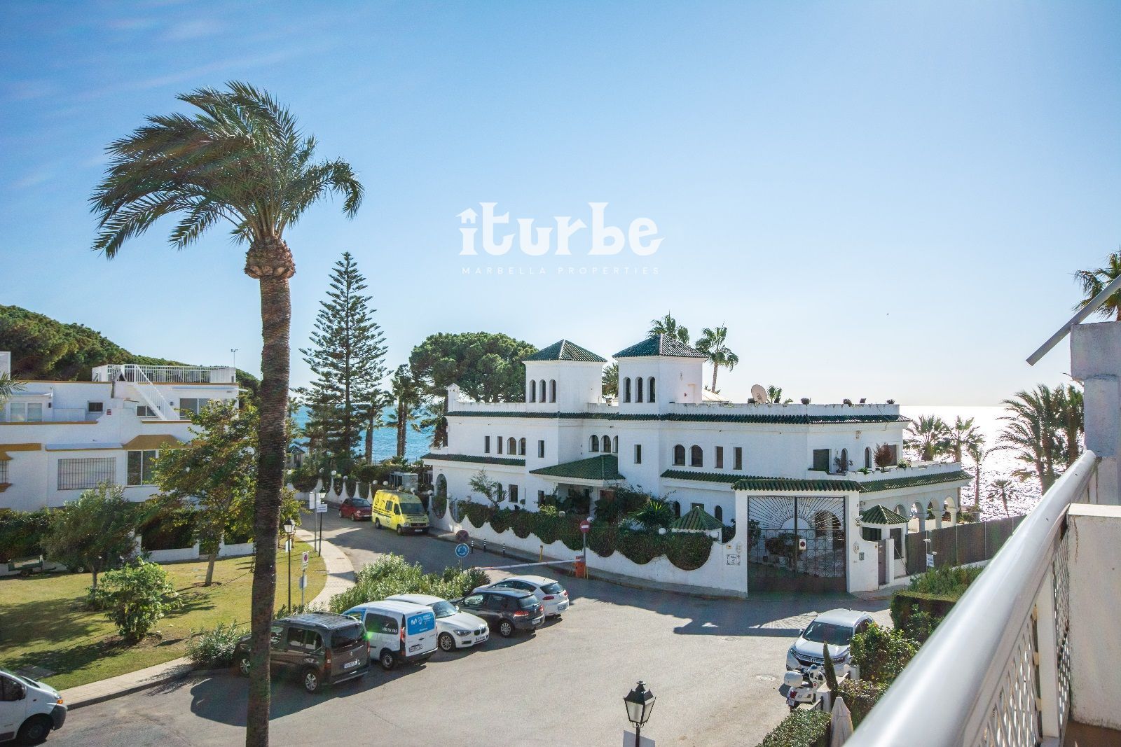 Exterior view of Single-family semi-detached to rent in Marbella  with Air Conditioner, Heating and Swimming Pool