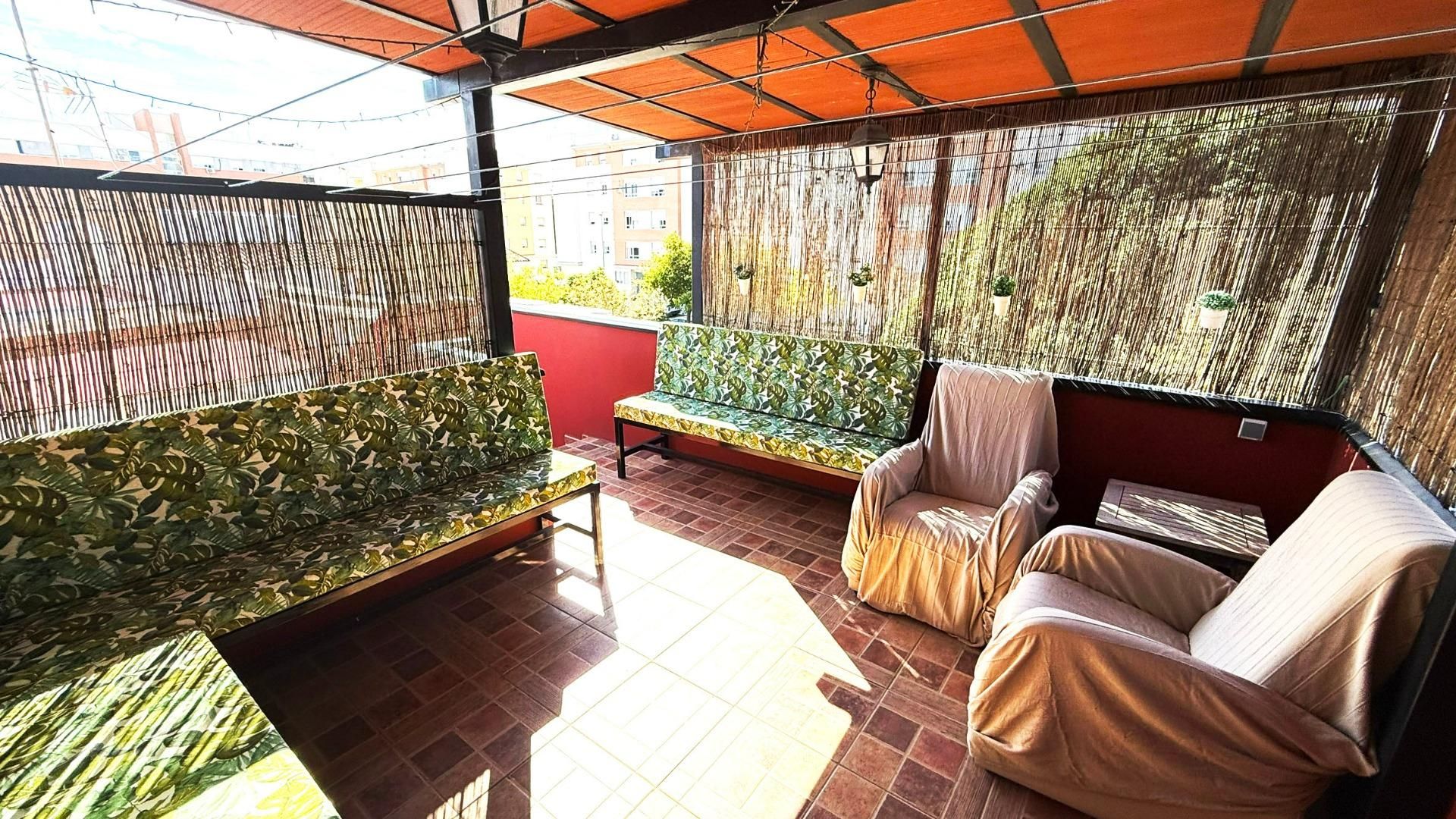 Terrassa de Casa adosada en venda en Chiclana de la Frontera amb Aire condicionat, Calefacció i Terrassa