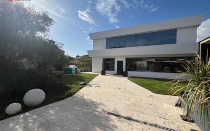 Exterior view of House or chalet for sale in Las Rozas de Madrid  with Air Conditioner, Heating and Private garden