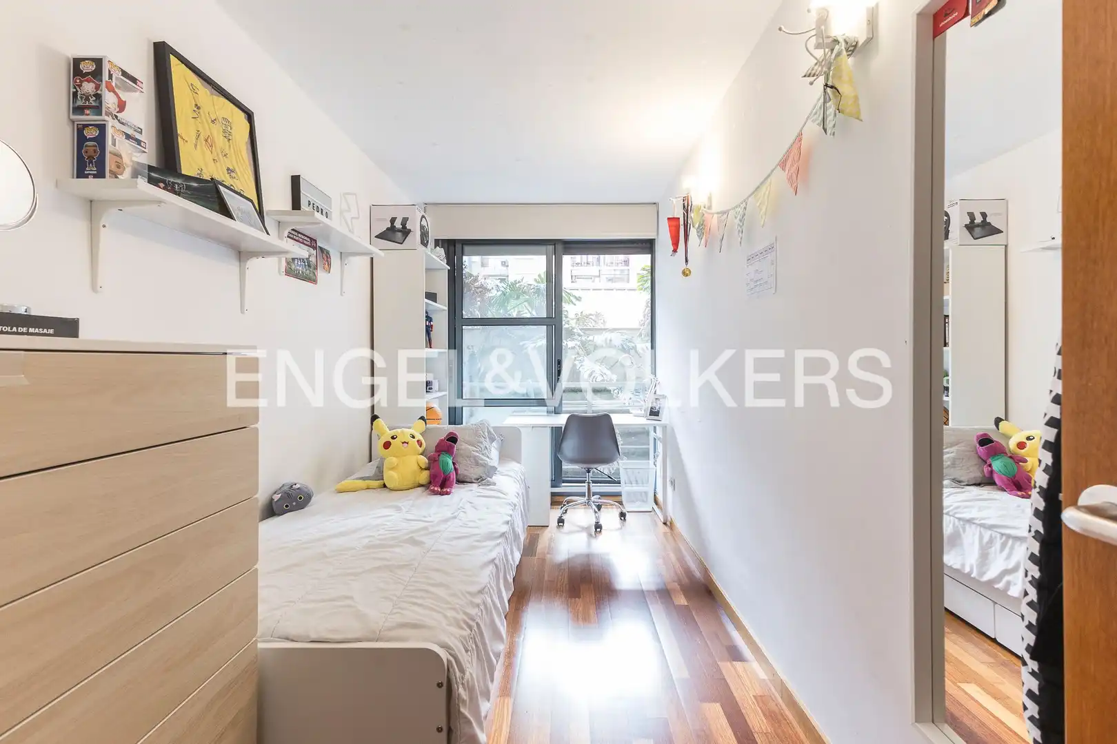 Bedroom of Duplexes for sale in Barcelona  with Heating, Parquet flooring and Furnished