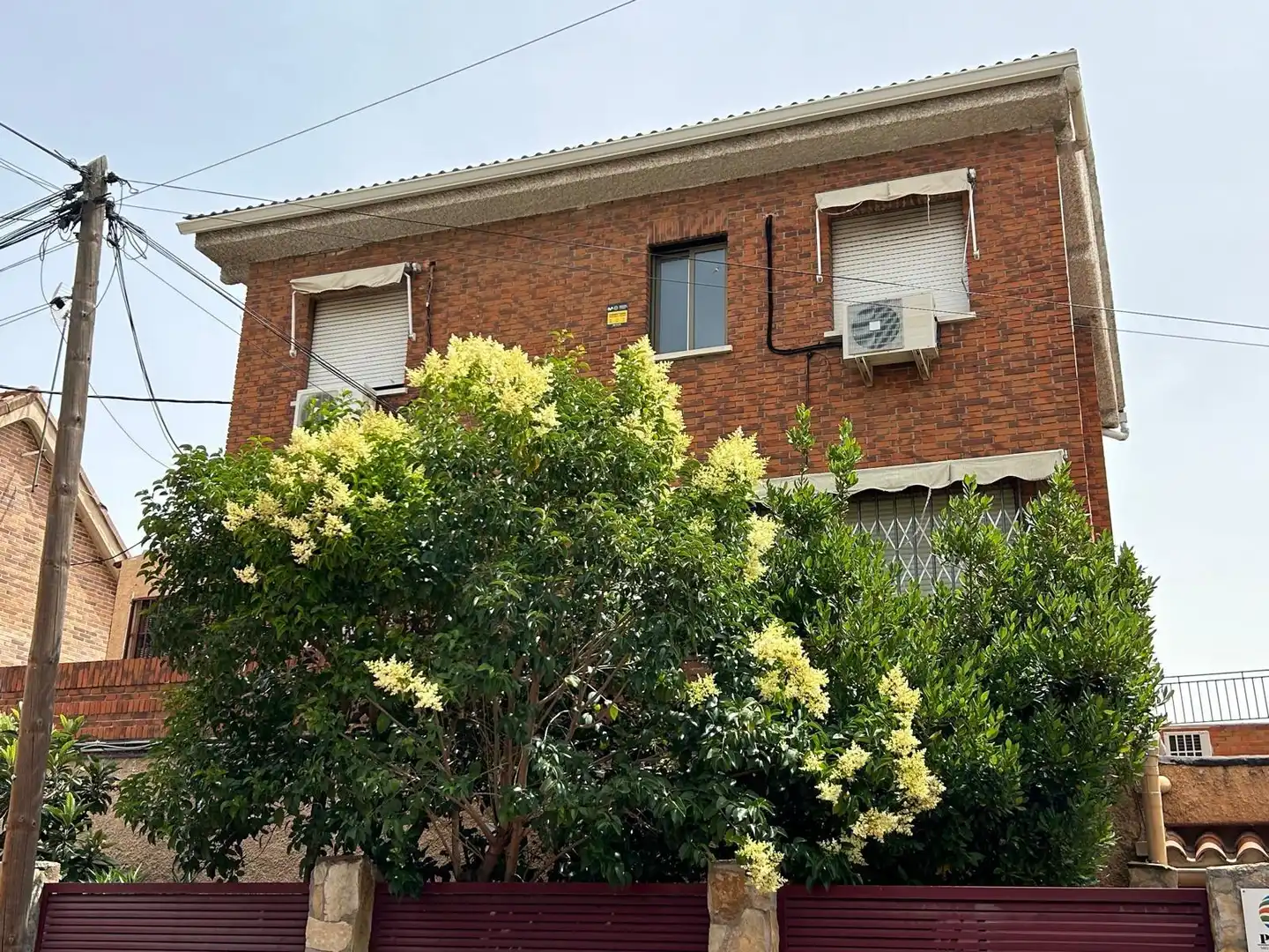Vista exterior de Casa o xalet en venda en Madrid amb Calefacció i Terrassa