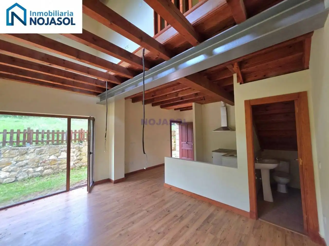 Cocina de Apartamento en venta en Vega de Liébana con Calefacción, Jardín privado y Parquet