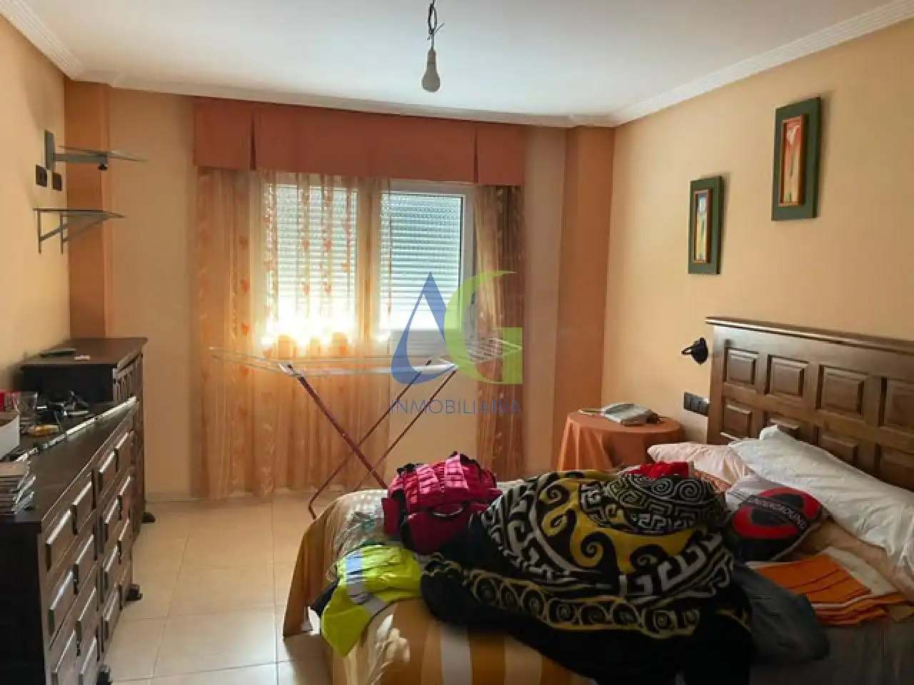 Dormitori de Casa o xalet en venda en Sariegos amb Calefacció, Jardí privat i Parquet