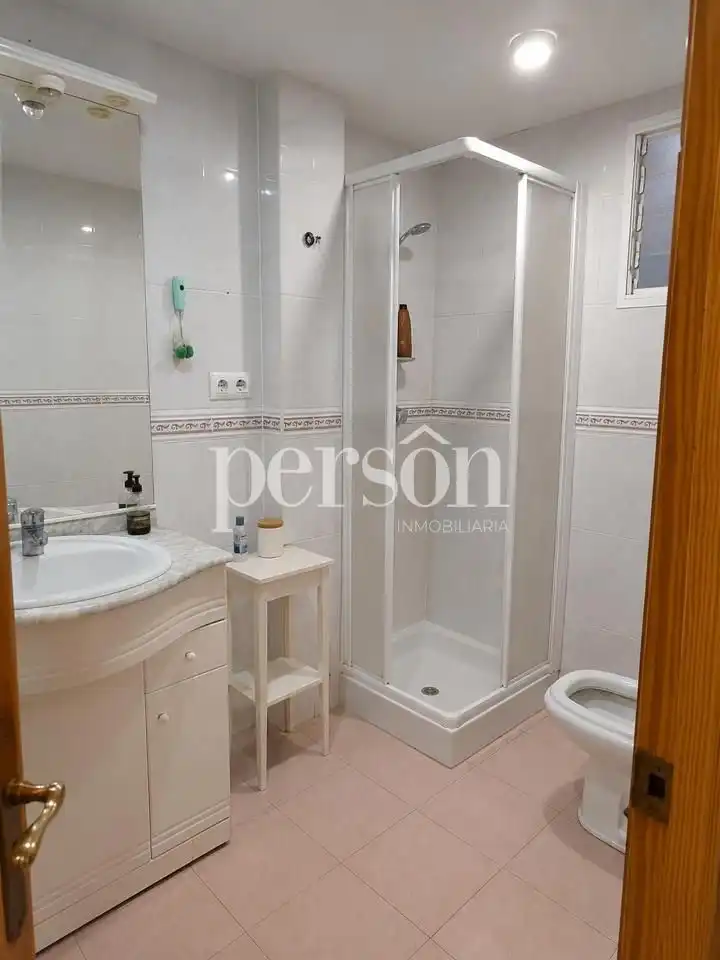 Baño de Piso en venta en Sueca con Amueblado