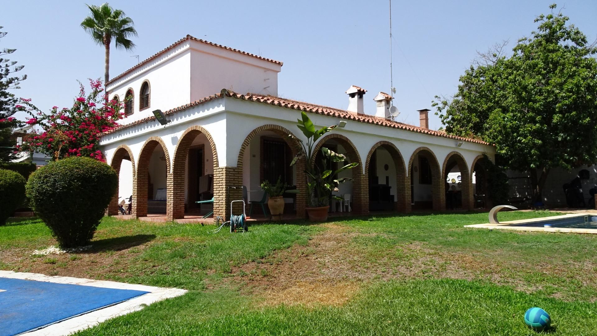 Garden of House or chalet for sale in Mairena del Alcor  with Air Conditioner, Private garden and Swimming Pool