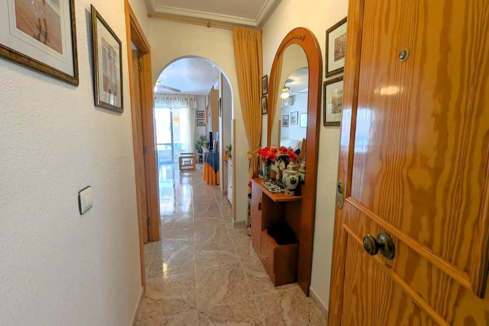 Apartamento con terraza en venta en Avenida Av. de Pinoso 12, imagen 20