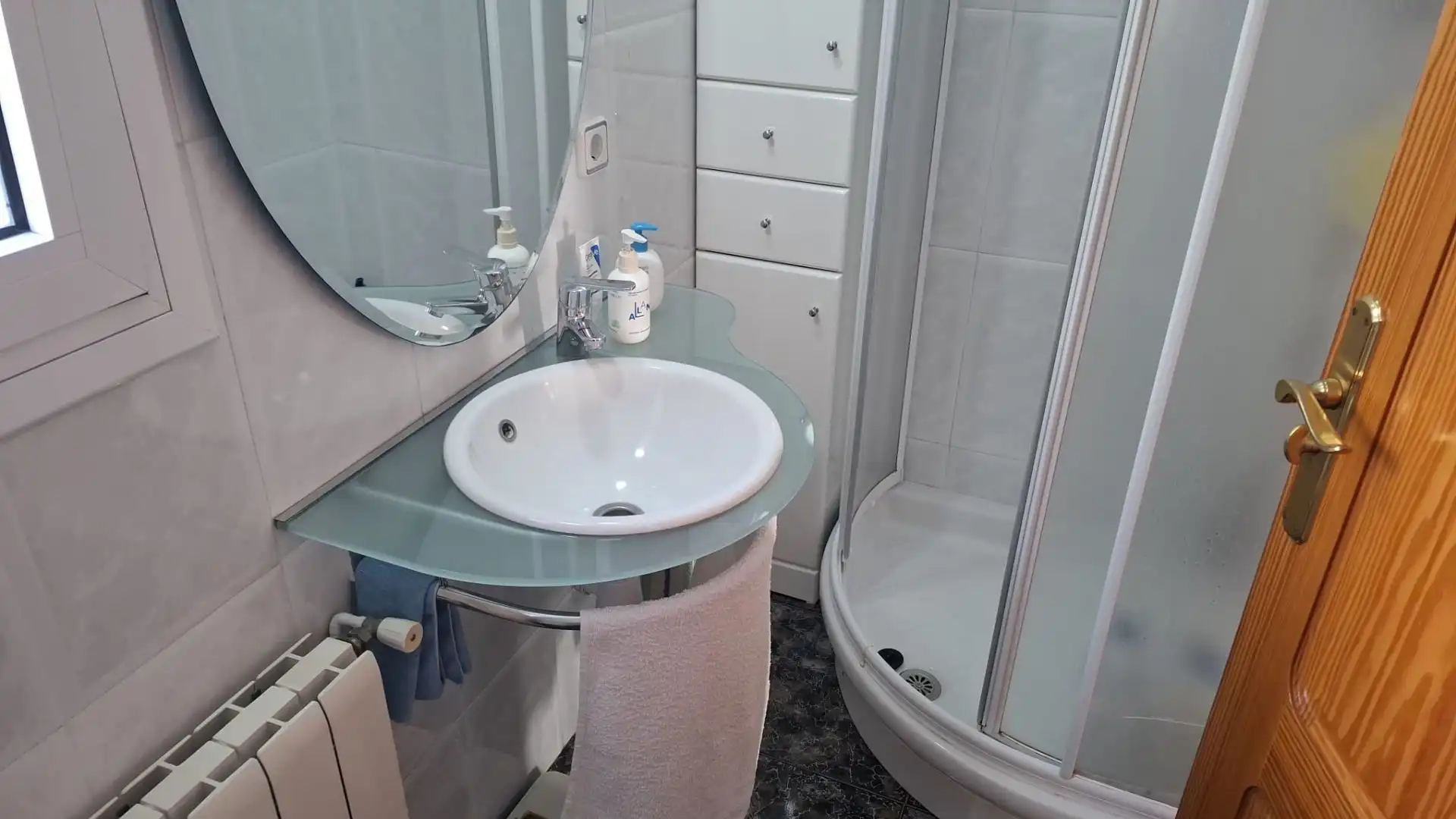 Bany de Casa o xalet en venda en Vallirana amb Aire condicionat, Calefacció i Terrassa