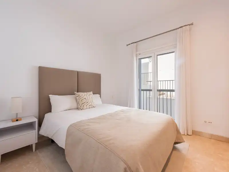Apartamento con piscina en venta en Benahavís pueblo, imagen 13