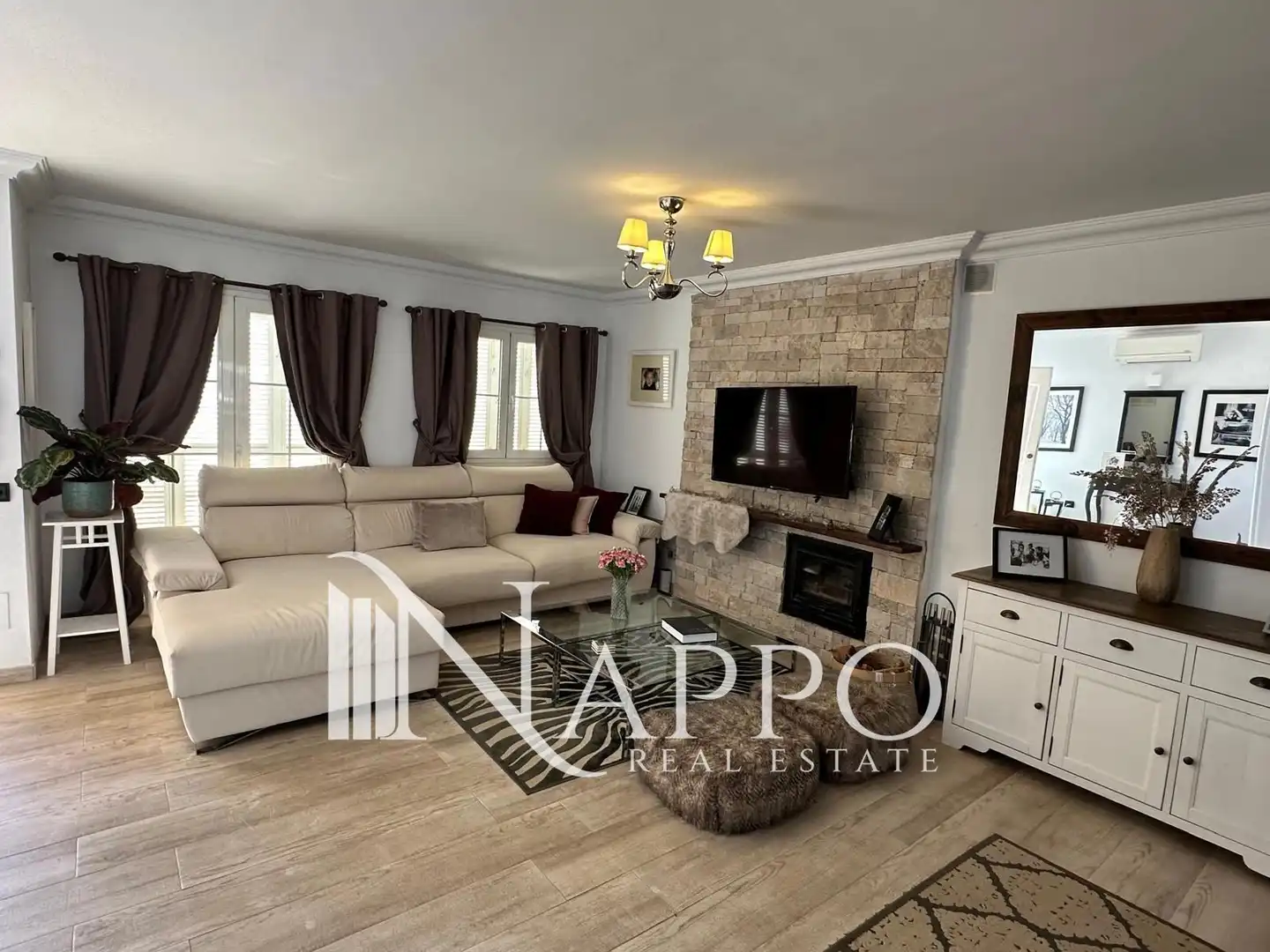 Sala d'estar de Casa o xalet de lloguer en  Palma de Mallorca amb Aire condicionat, Calefacció i Jardí privat