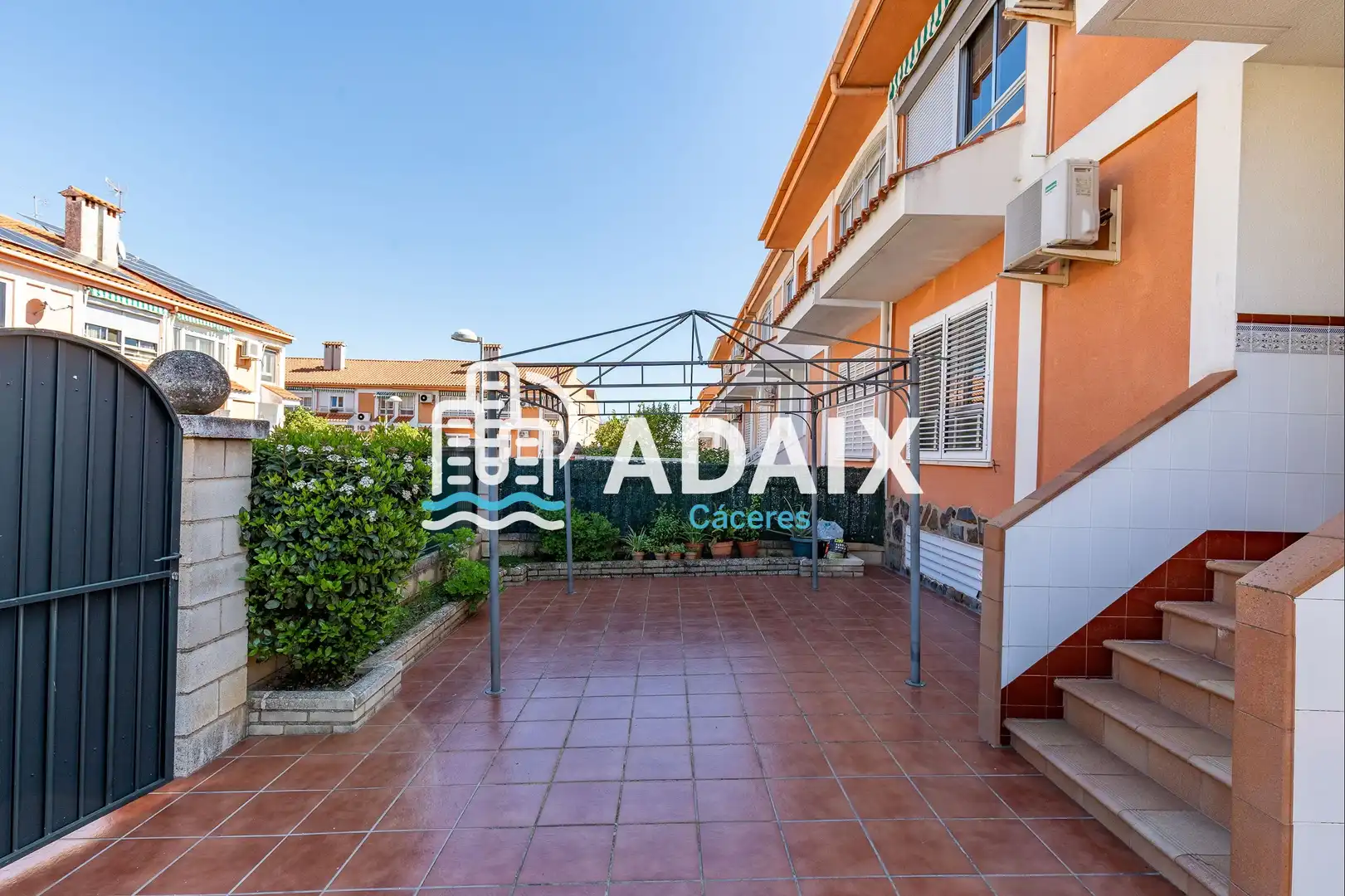 Jardí de Casa o xalet en venda en Cáceres amb Aire condicionat, Calefacció i Traster