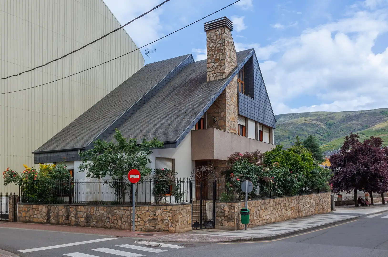 Vista exterior de Finca rústica en venta en O Barco de Valdeorras   con Amueblado