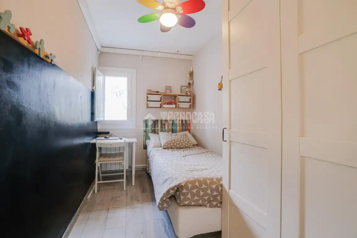 Bedroom of Flat for sale in Sant Feliu de Llobregat  with Balcony