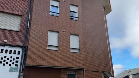 Foto 2 de Apartamento en venta en  Caribe, 45, Zona Alta, Ponferrada