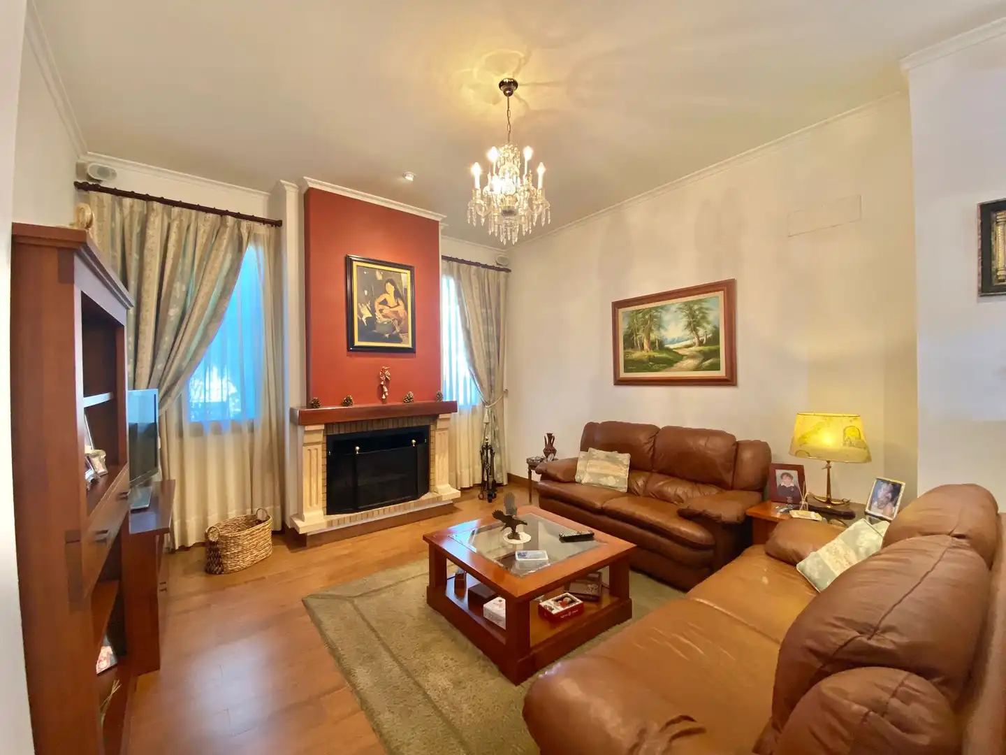 Sala de estar de Casa o chalet en venta en Alcalá de Guadaira con Jardín privado y Piscina