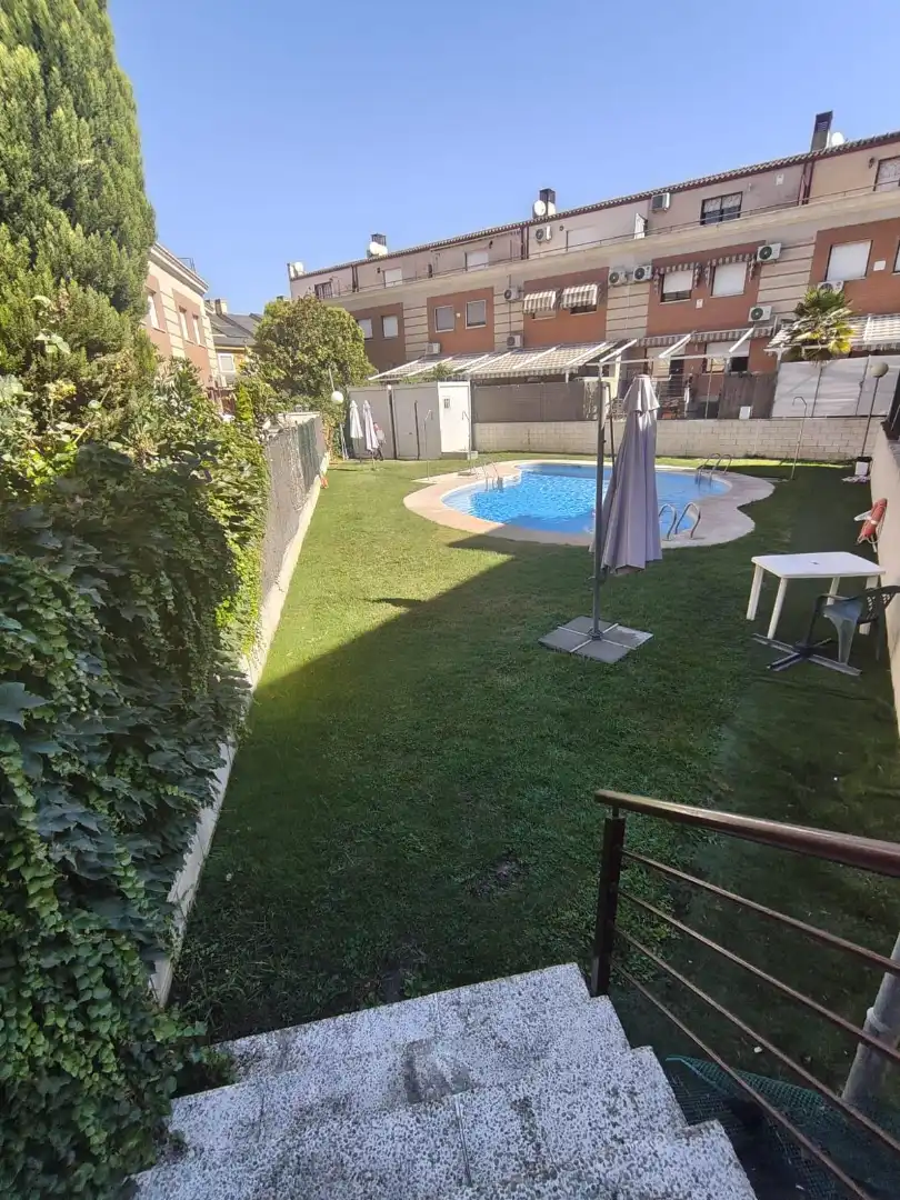 Terraced house with terrace for sale in Espartales, imagen 2