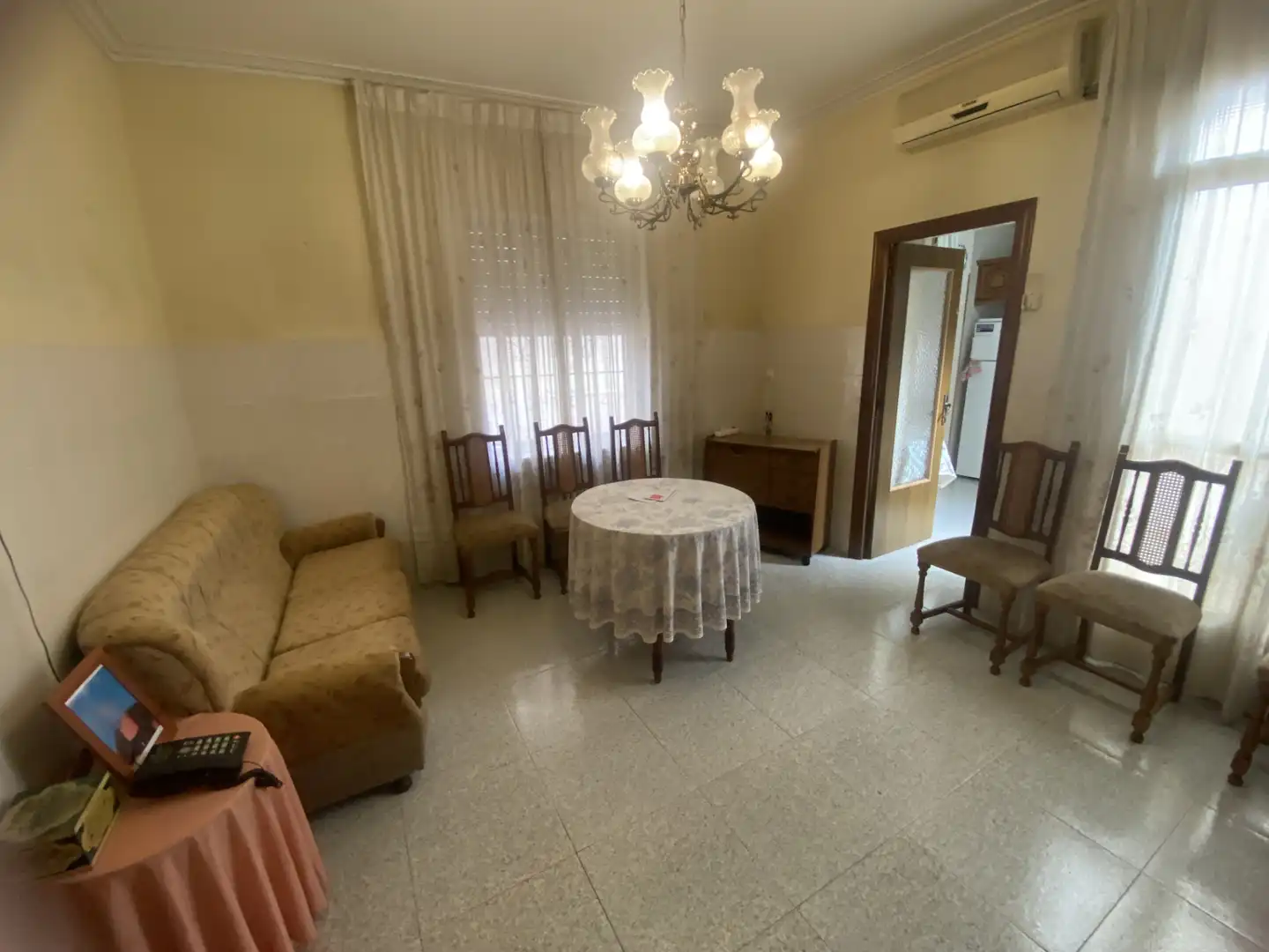 Sala d'estar de Casa o xalet en venda en Callosa de Segura amb Aire condicionat, Terrassa i Moblat