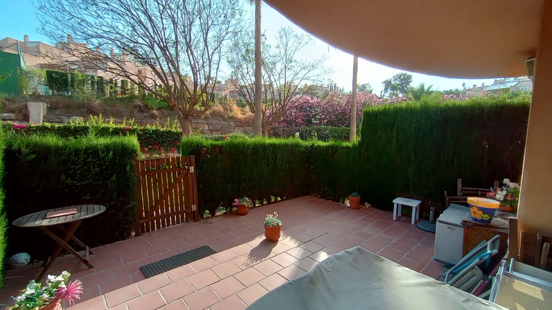 Jardí de Planta baixa en venda en Mijas amb Aire condicionat, Terrassa i Piscina