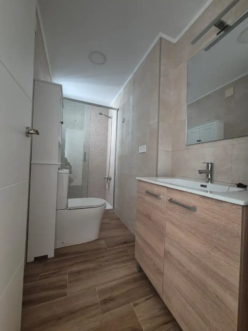 Wohnung zur Miete in Calle Ciudad de Paterna, 10, Parque Alcosa
