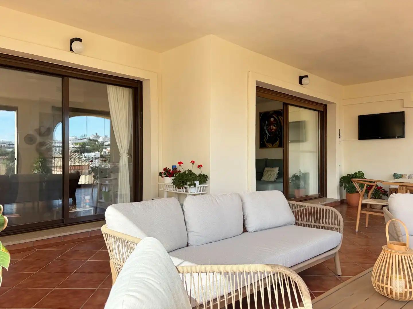 Terrasse von Wohnung zum Verkauf in Estepona mit Klimaanlage, Terrasse und Abstellraum