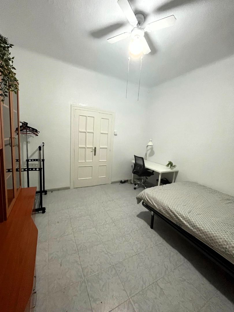 Bedroom of Flat to share in Cartagena  with Furnished, Oven and Washing machine