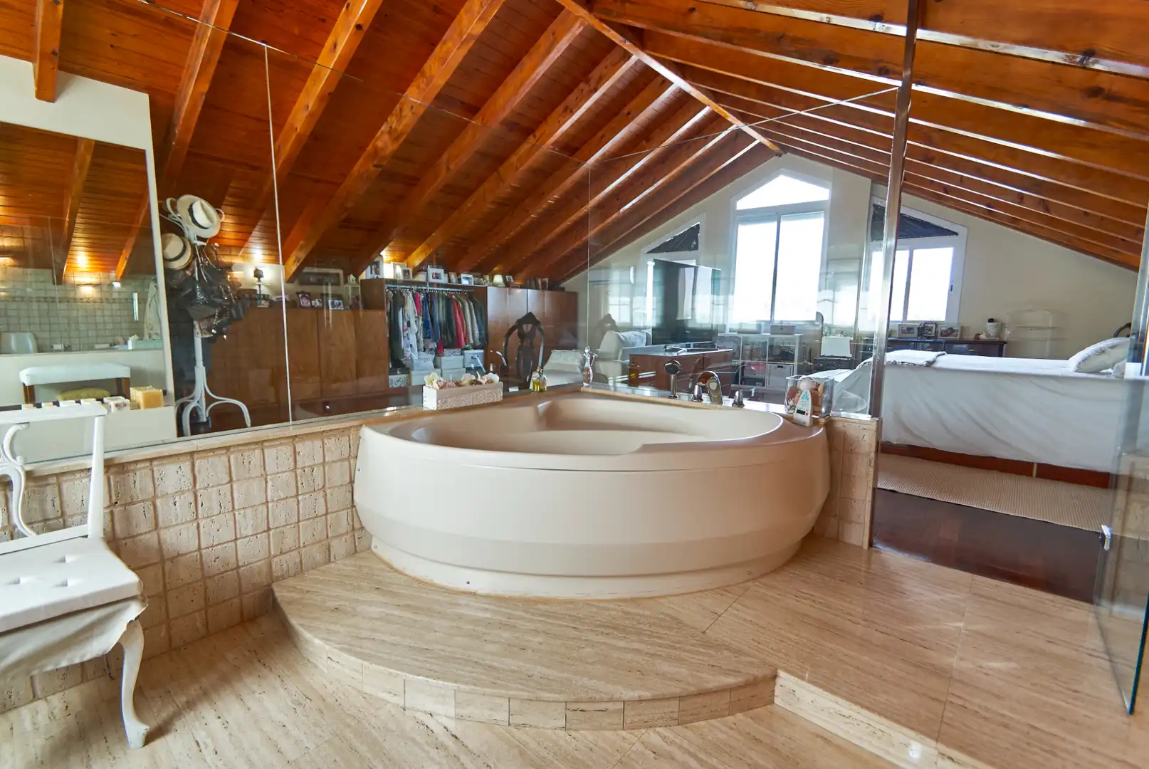 Bathroom of Houses for sale in Castelldefels  with Air Conditioner, Heating and Private garden