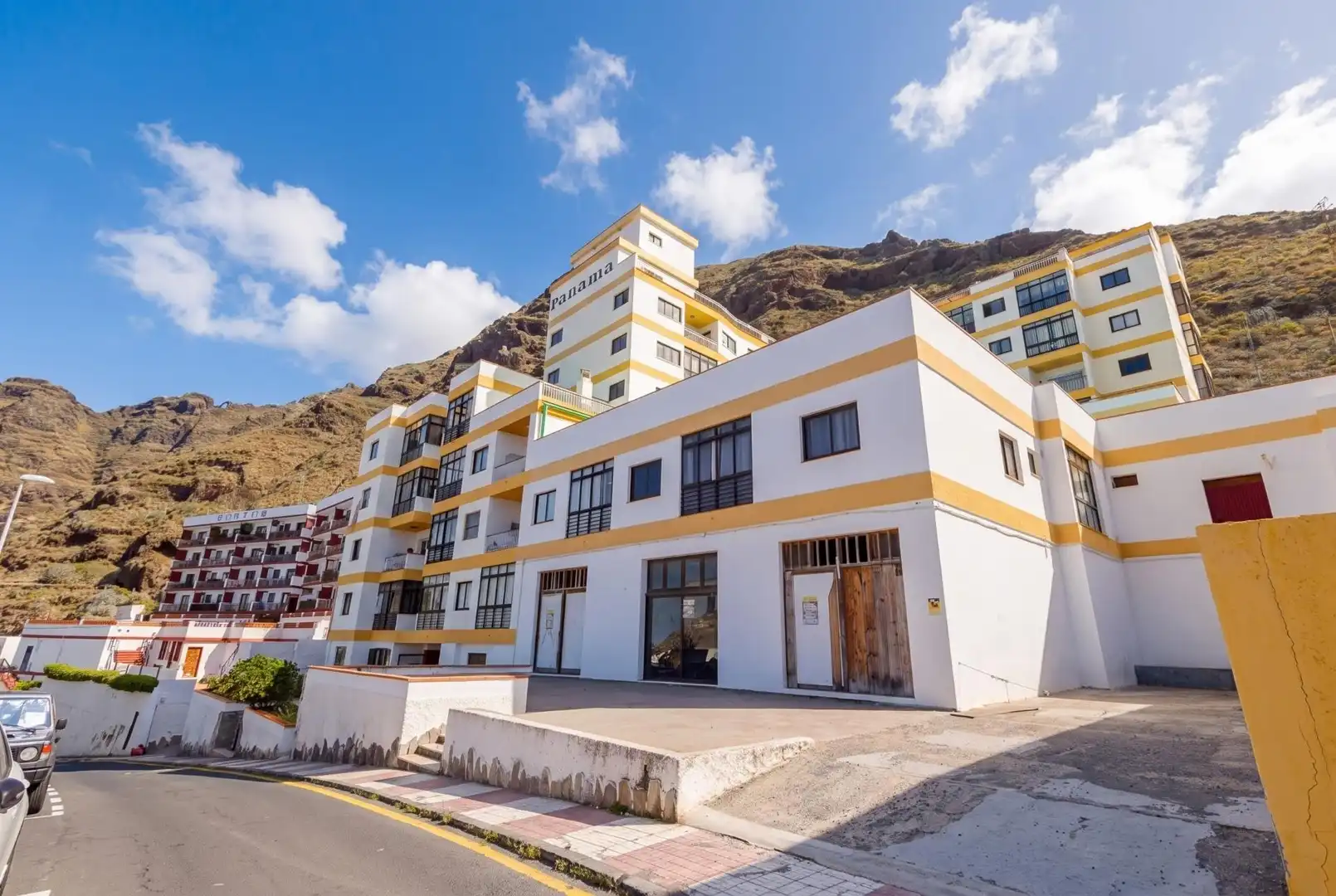 Vista exterior de Apartamento en venta en San Cristóbal de la Laguna con Piscina comunitaria