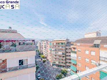 Piso con ascensor en venta en Calle Calle Arabial