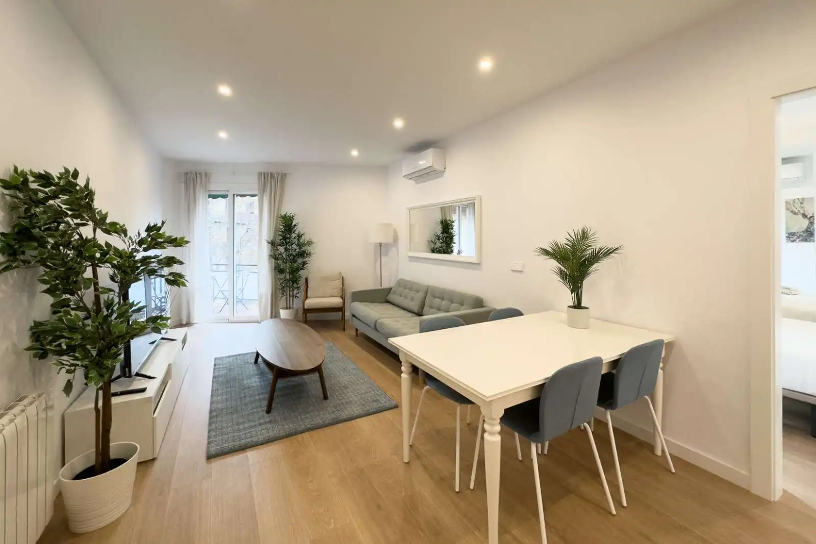 Sala de estar de Apartamento para compartir en Barcelona con Aire acondicionado, Calefacción y Terraza