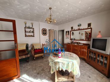 Casa amb balcó en venda a Calle VIRGEN LLANOS