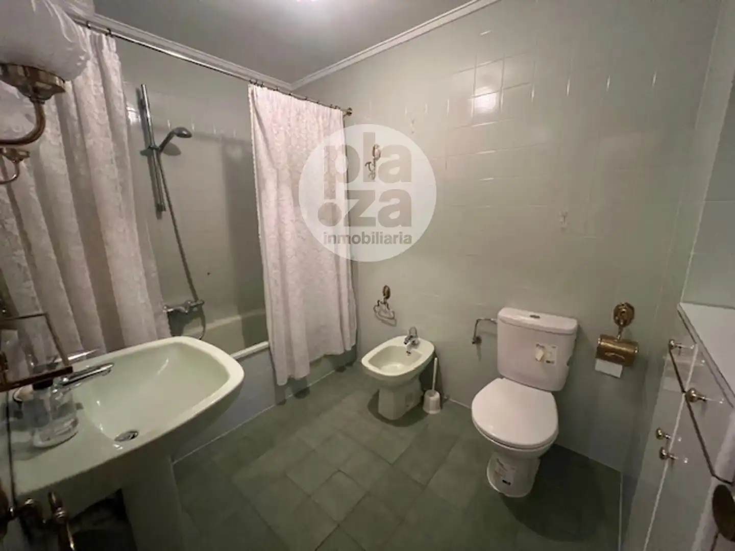 Bathroom of Flat for sale in Burgos  with Heating and Terrace
