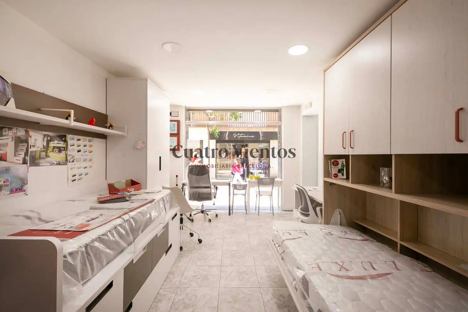 Habitación de Local en venta en Barcelona con Terraza