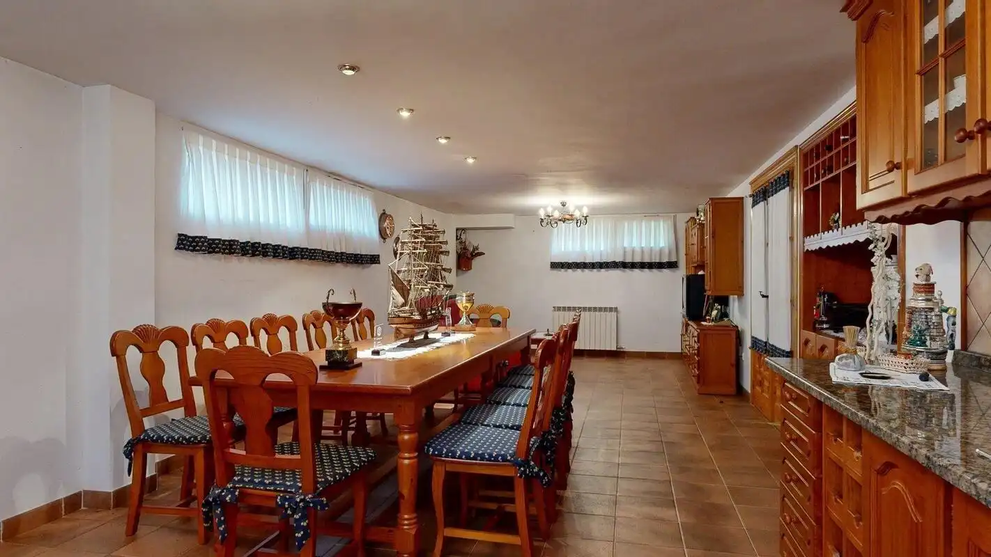 Casa o xalet en venda a Urbanizacion VALDEARENAS, Estación - San Antonio