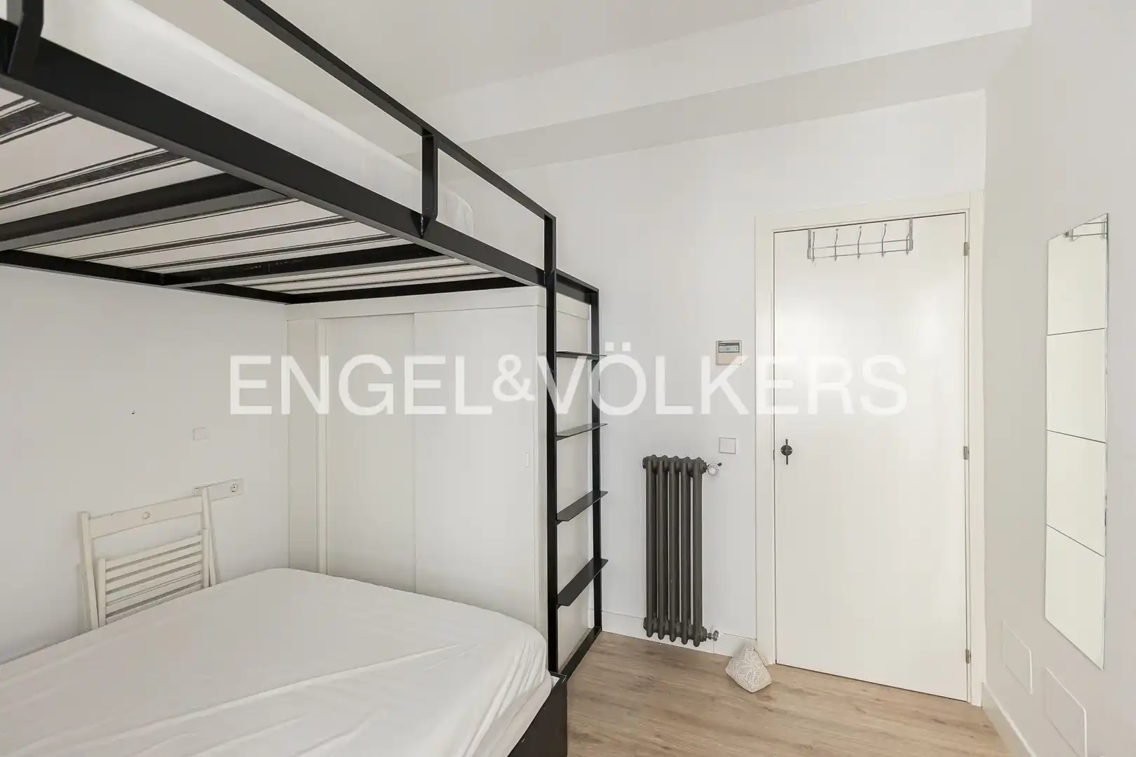 Habitación de Piso de alquiler en Madrid con Aire acondicionado, Calefacción y Amueblado
