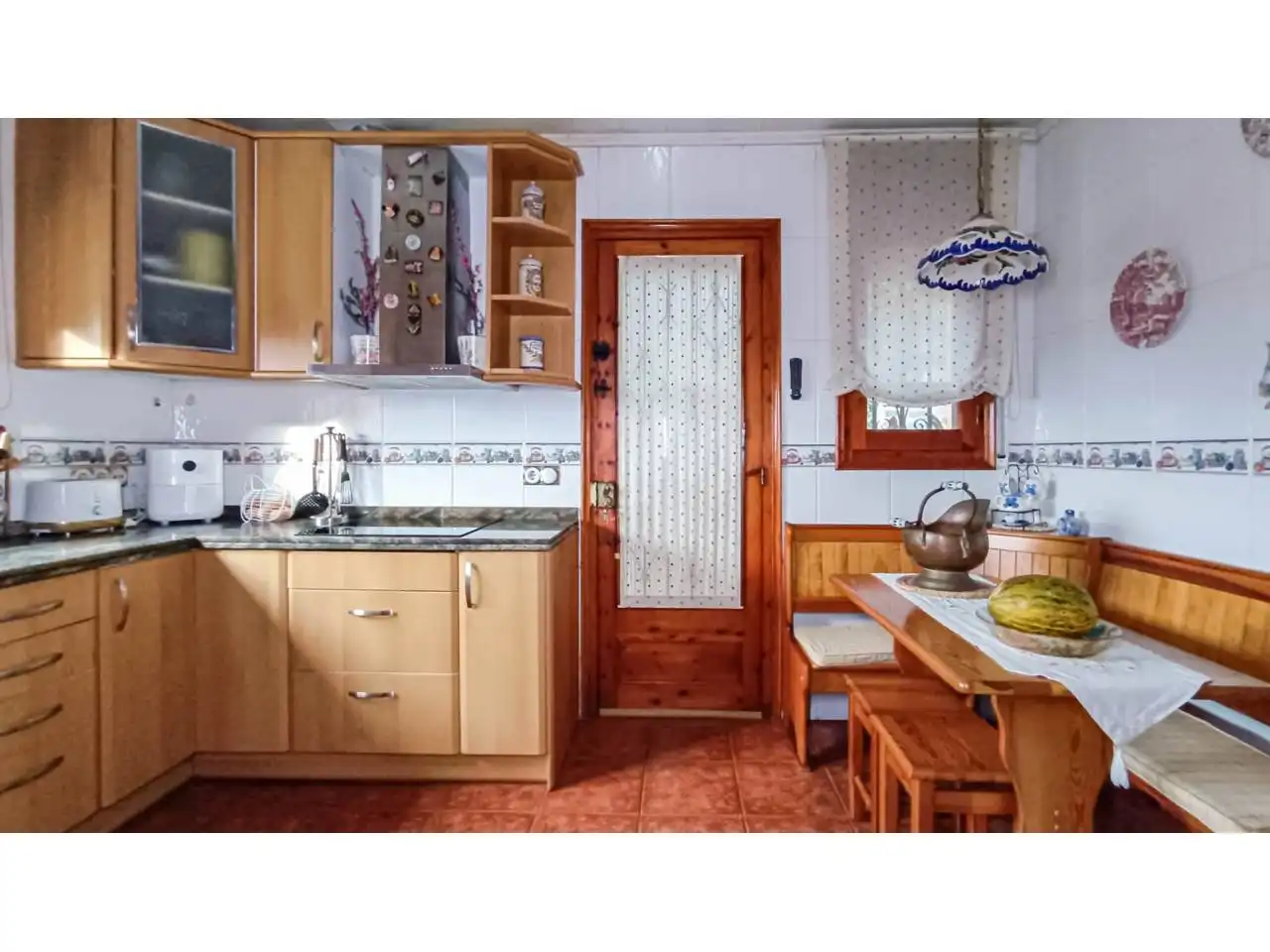 Cuina de Casa o xalet en venda en Llinars del Vallès amb Aire condicionat, Calefacció i Jardí privat