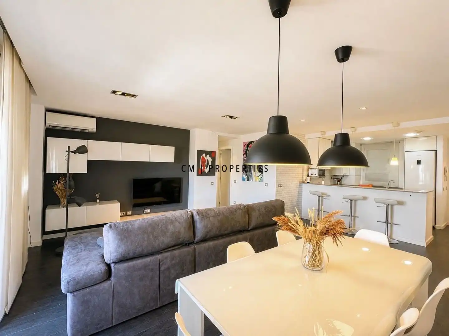 Sala de estar de Piso de alquiler en Paterna con Aire acondicionado, Calefacción y Parquet
