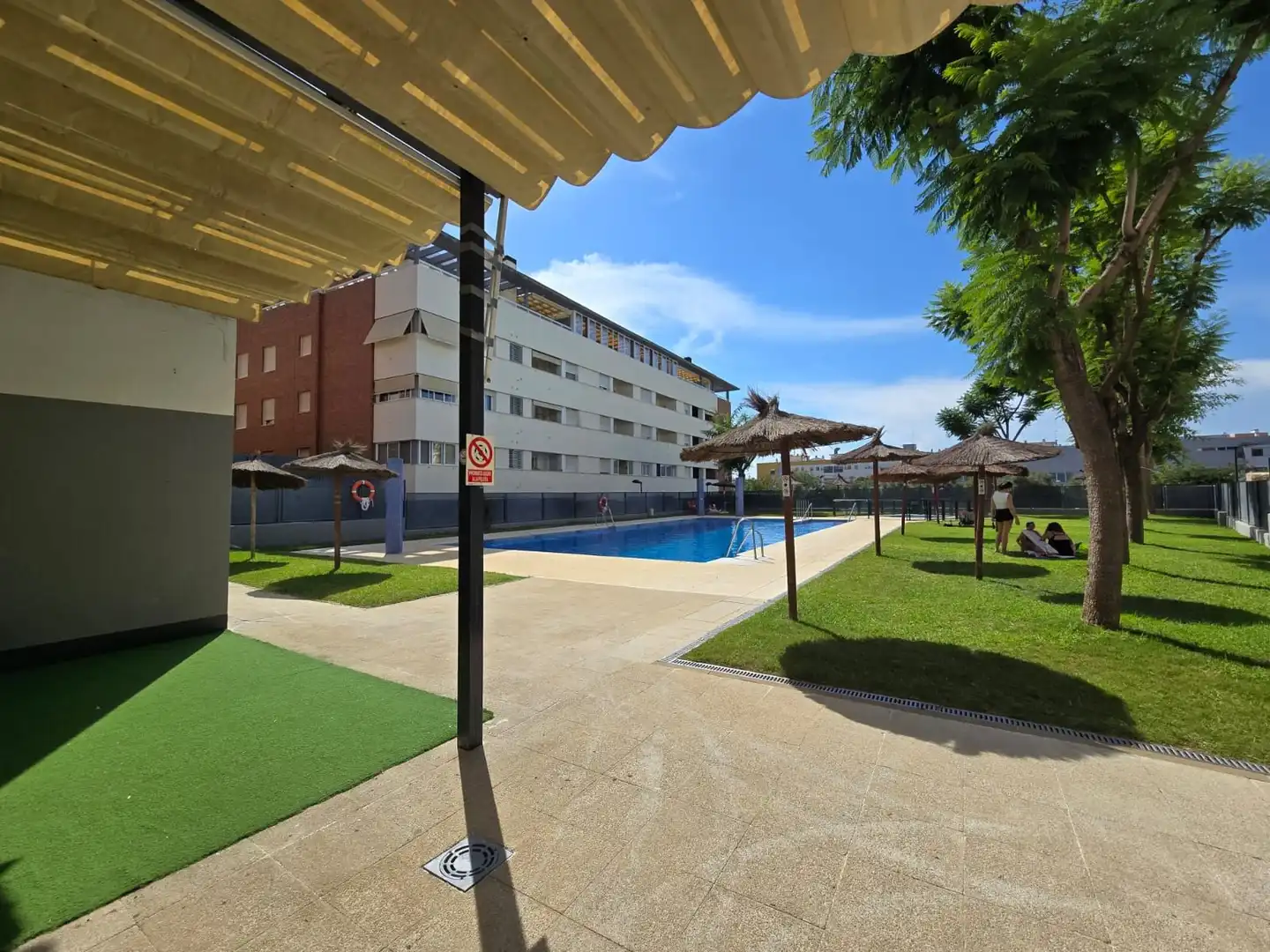 Piscina de Pis en venda en Mairena del Aljarafe amb Aire condicionat i Terrassa