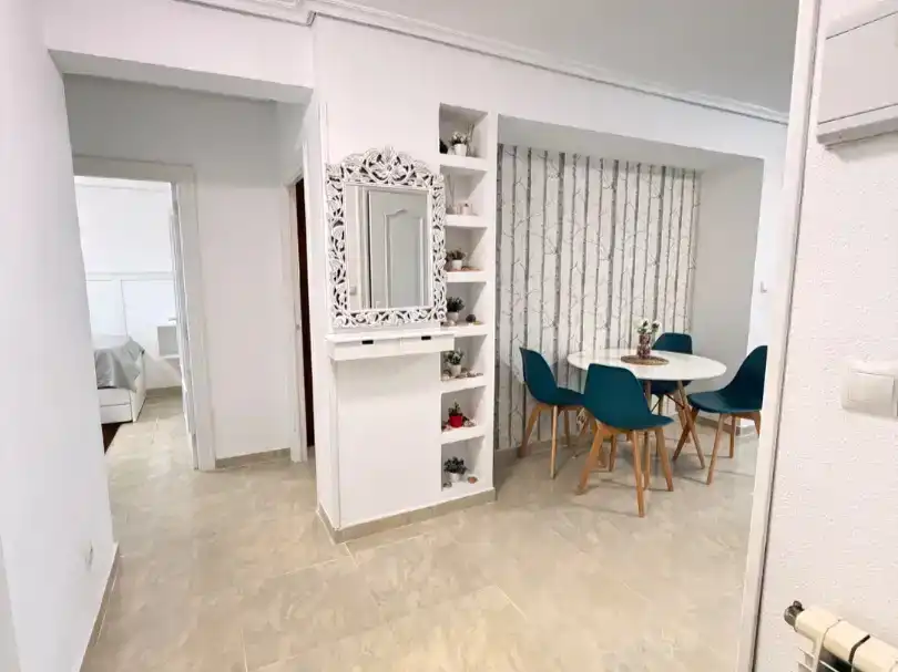 Esszimmer von Wohnung zur Miete in Laredo mit Privatgarten und Möbliert