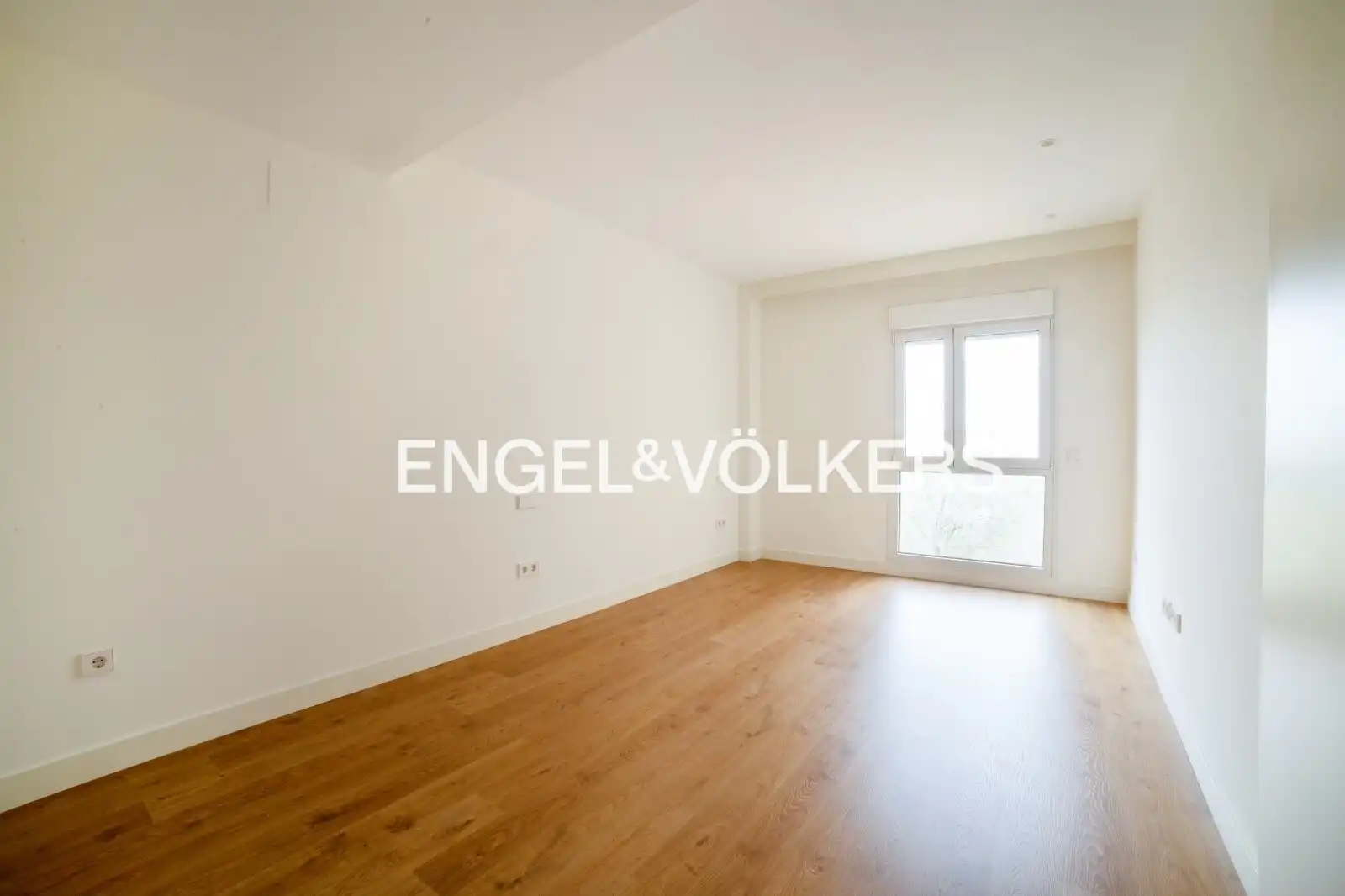 Ático en venta en Mairena del Aljarafe con Aire acondicionado, Calefacción y Jardín privado