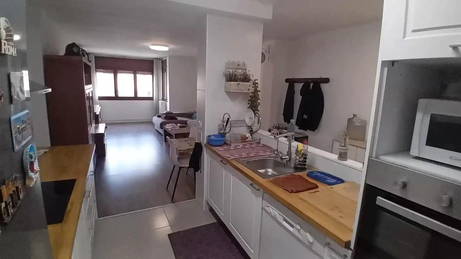 Cuina de Pis de lloguer en Lleida amb Calefacció, Moblat i Balcó