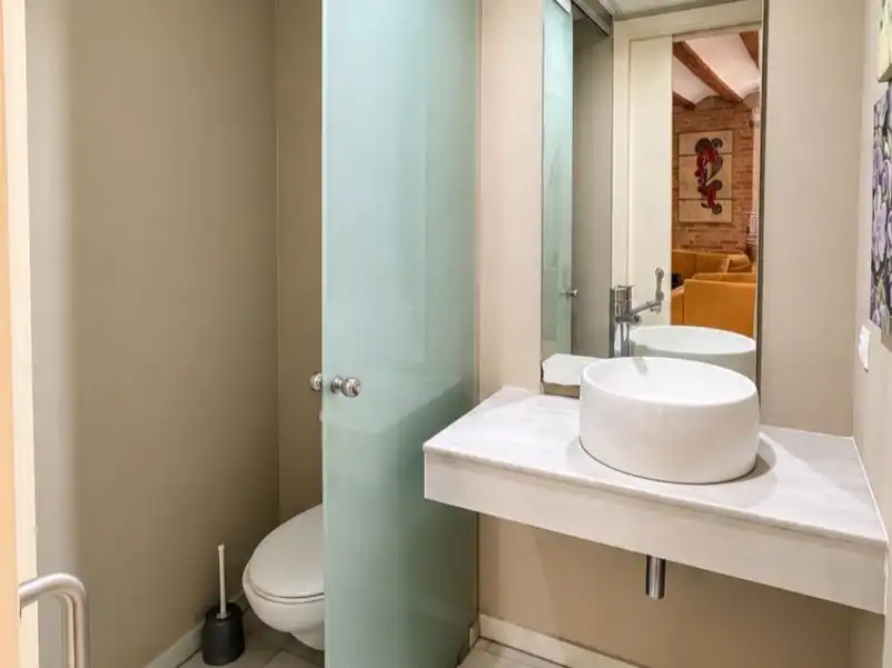 Bathroom of Flat for rent in Valencia  with Air Conditioner, Heating and Terrace
