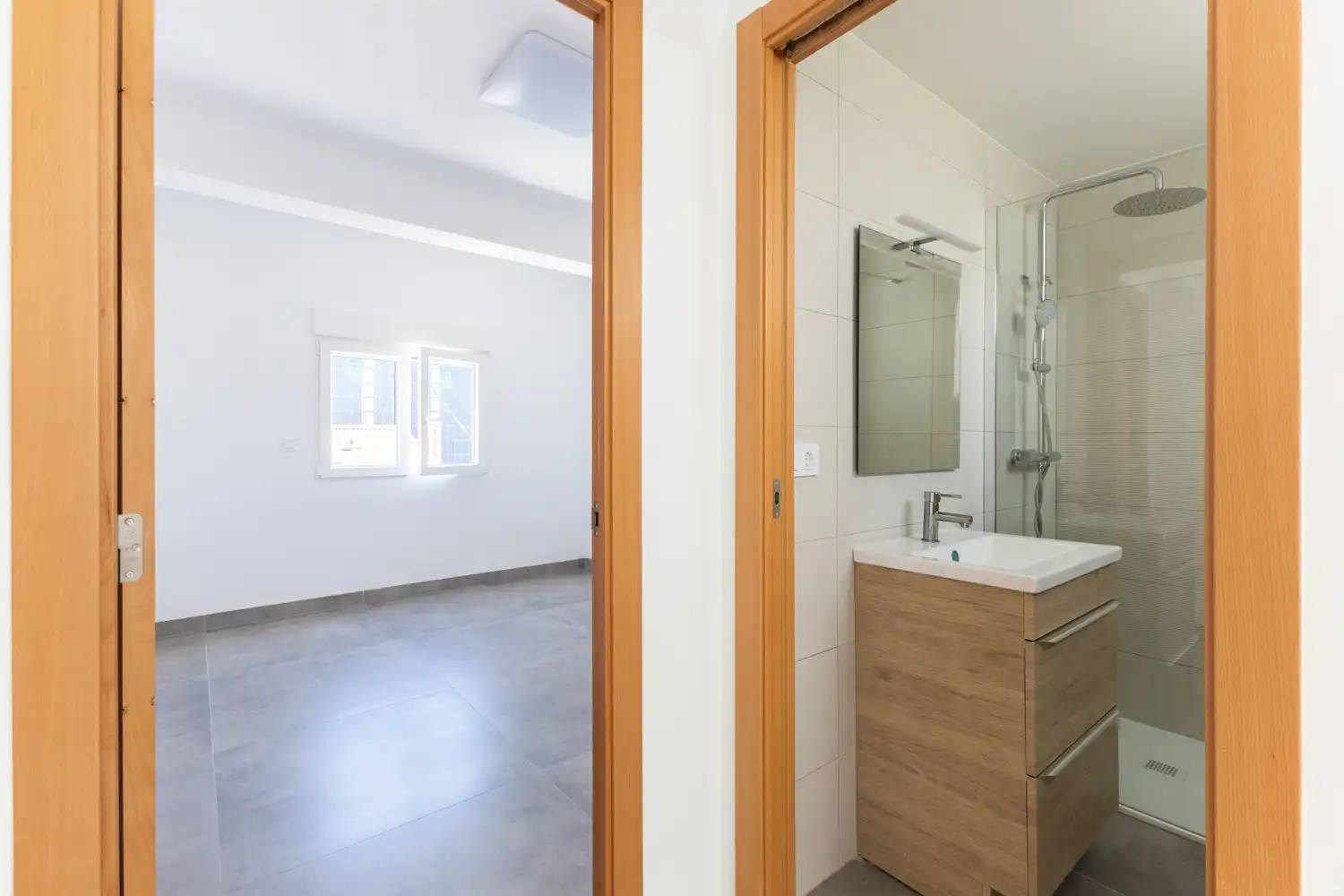 Baño de Ático de alquiler en Valencia con Aire acondicionado, Calefacción y Terraza