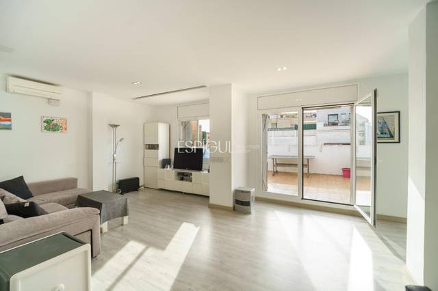 Ático en Venta en Bonsoms en Sants-Badal