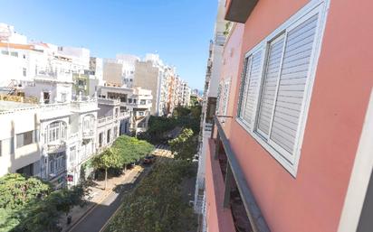 Vista exterior de Pis en venda en  Santa Cruz de Tenerife Capital amb Balcó