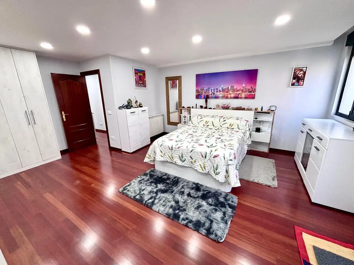 Habitación de Piso en venta en Gijón  con Calefacción, Parquet y Terraza